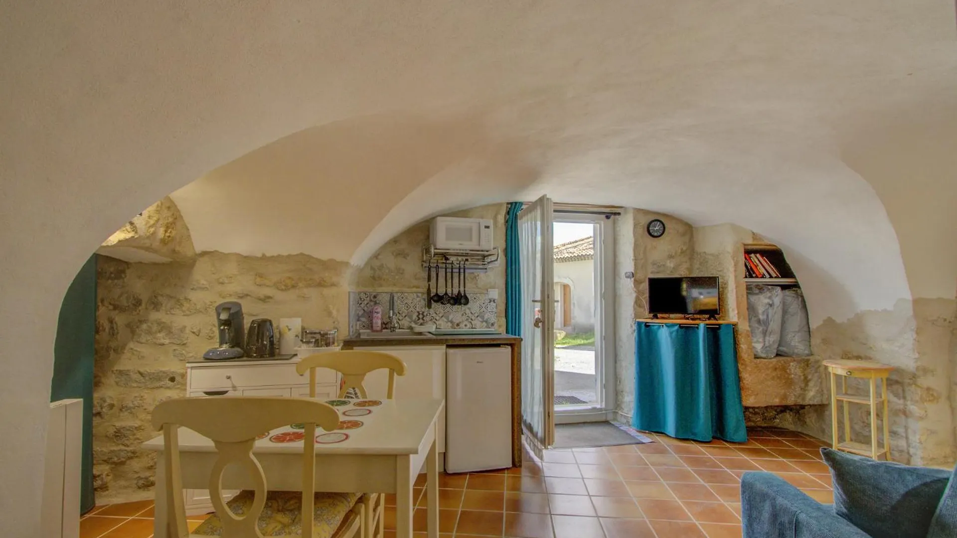 Le Studio, Saint-Restitut